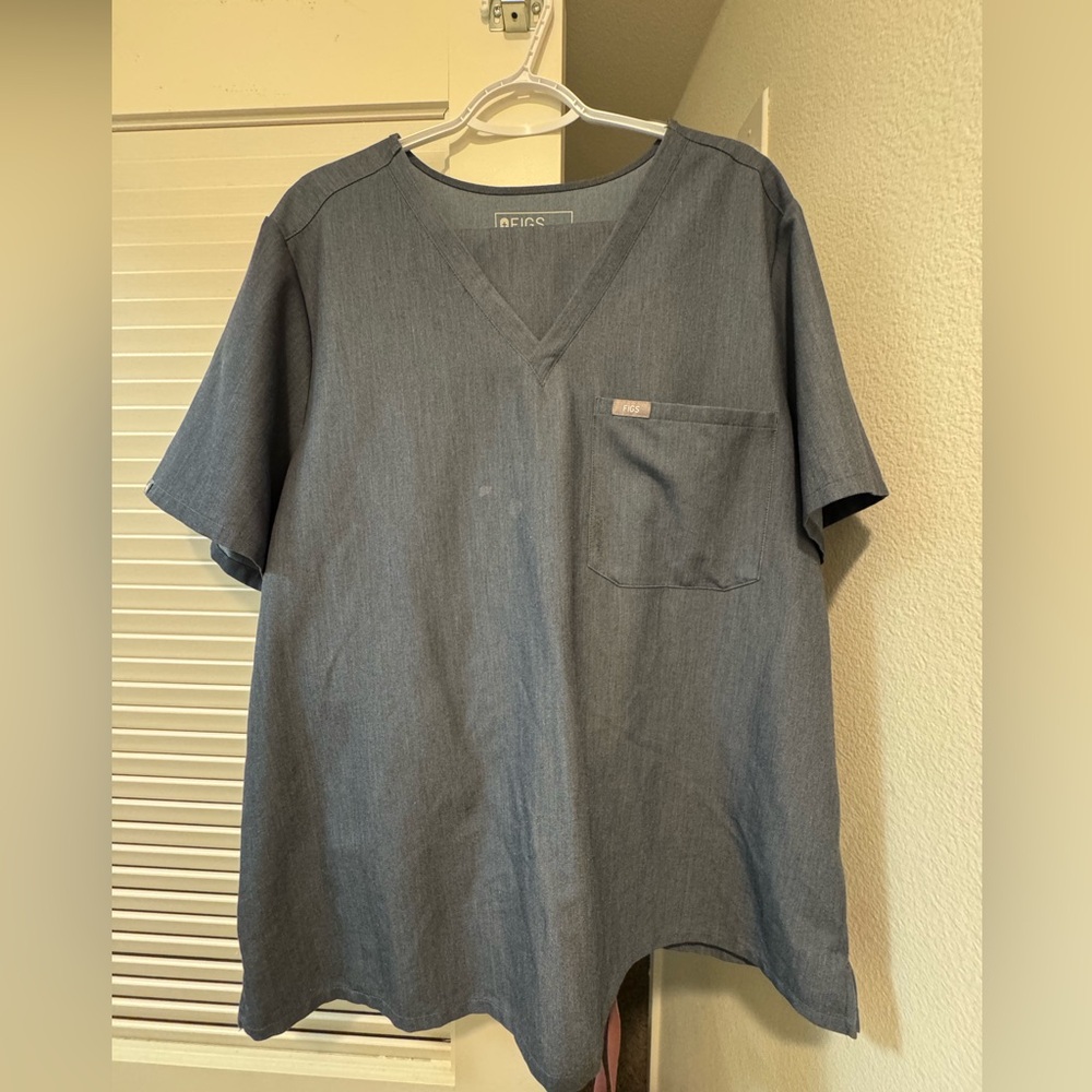 Figs Women Complete Scrub Set Size XXL  *Priced Low not taking offers*